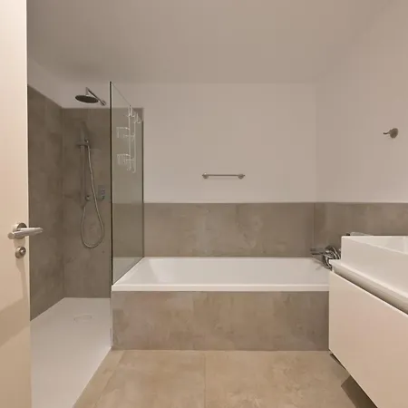 3 Bedroom With Private Pool Cala De *